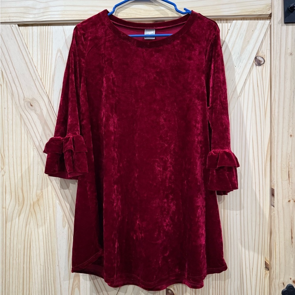 Women’s Dark Red Quarter Sleeve Top